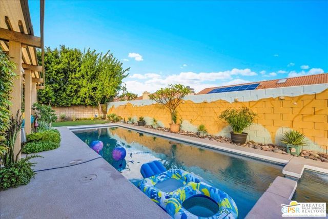 42644 Devonshire Street, Palm Desert, CA 92211