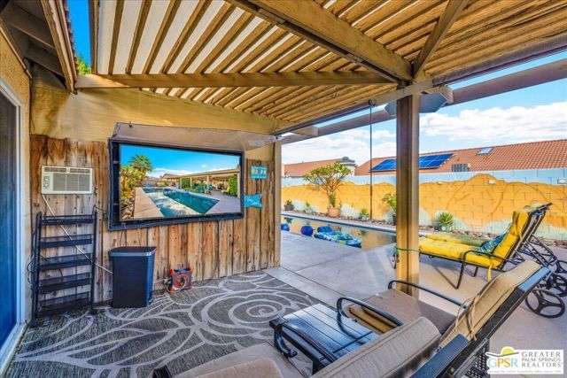 42644 Devonshire Street, Palm Desert, CA 92211