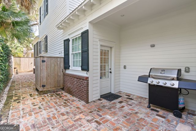 1044 Village Oaks Lane, St. Simons, GA 31522