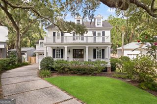 1044 Village Oaks Lane, St. Simons, GA 31522