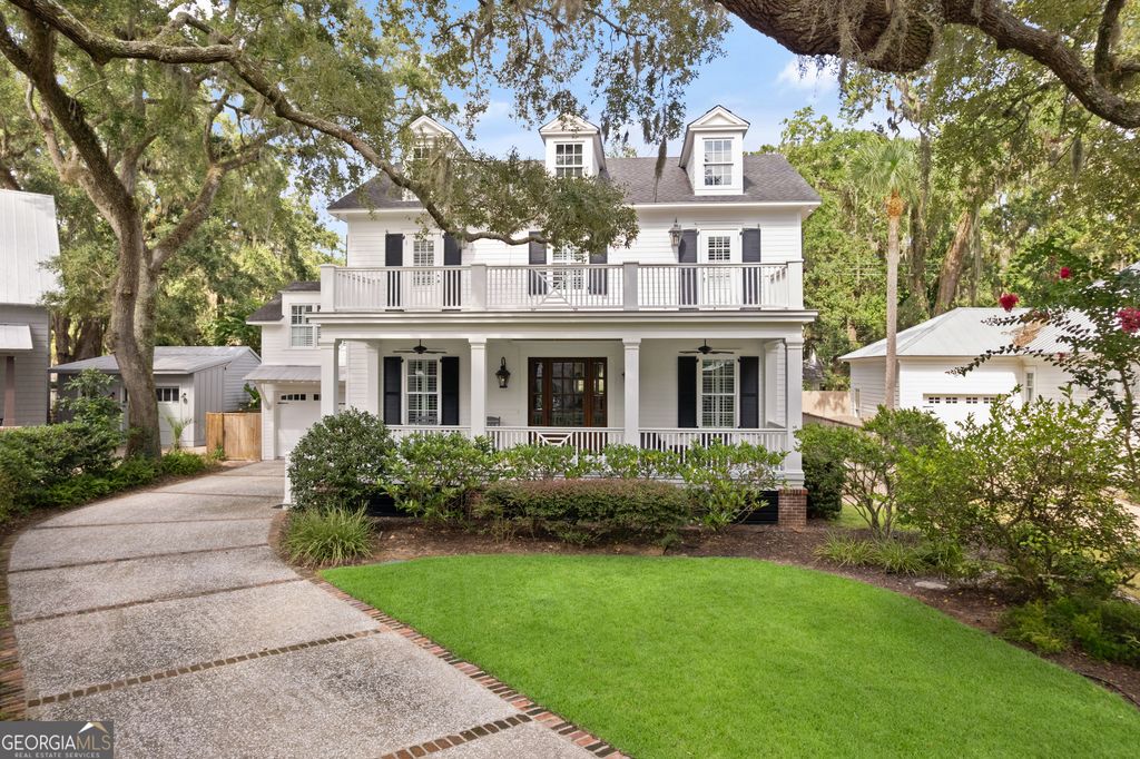 1044 Village Oaks Lane, St. Simons, GA 31522