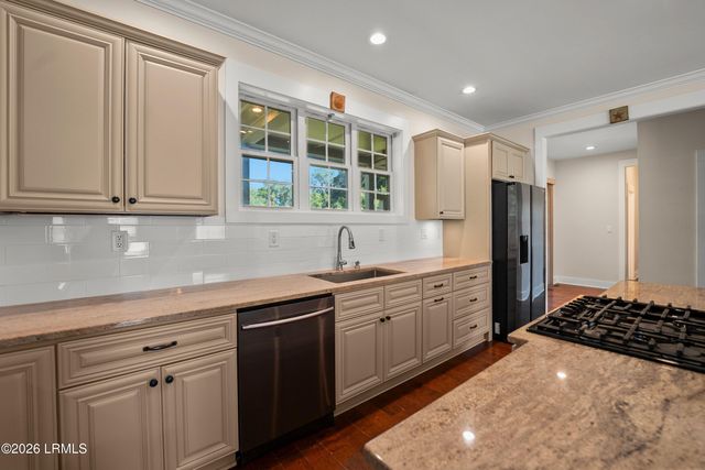 39 Olde Church Road, St. Helena Island, SC 29920