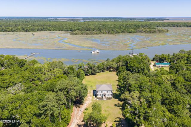 39 Olde Church Road, St. Helena Island, SC 29920
