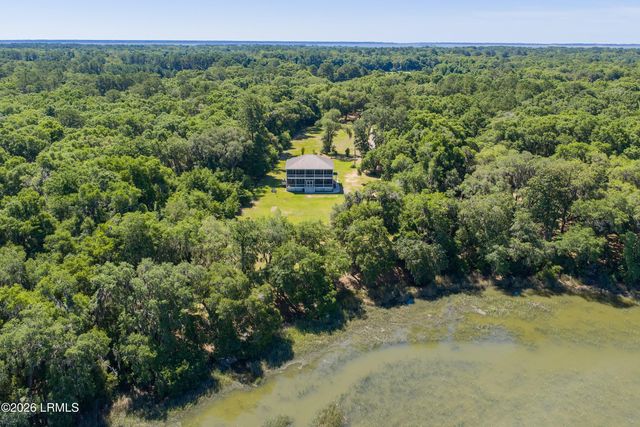 39 Olde Church Road, St. Helena Island, SC 29920