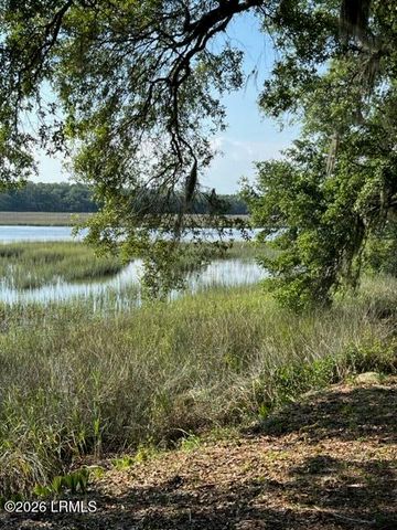 39 Olde Church Road, St. Helena Island, SC 29920