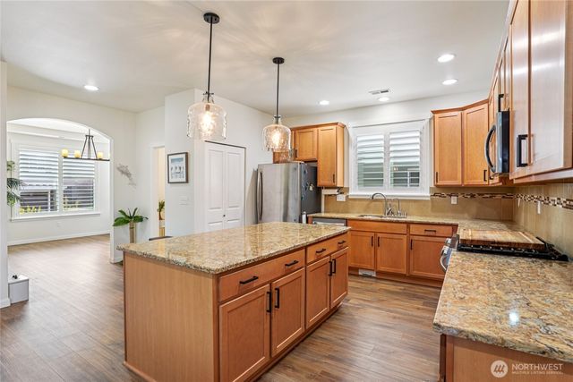 11293 Borgen Loop, Gig Harbor, WA 98332