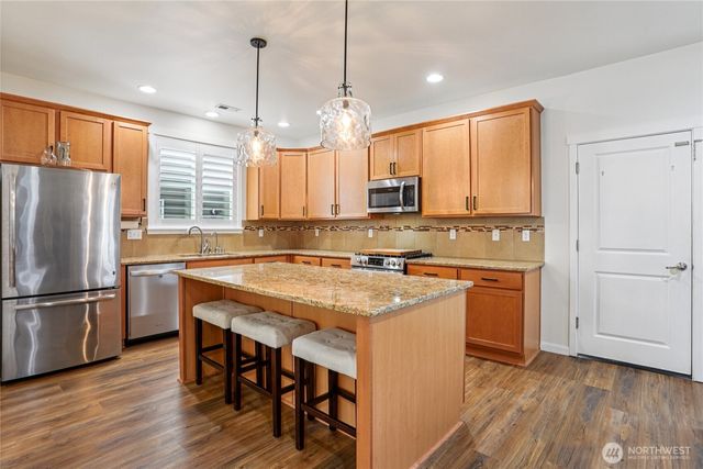 11293 Borgen Loop, Gig Harbor, WA 98332