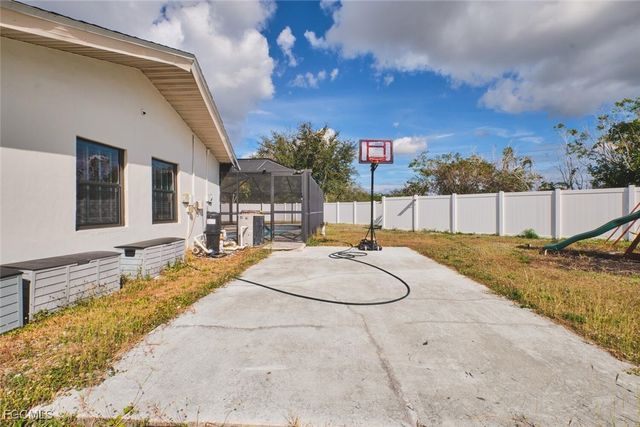 6451 Adelphi CIR, Fort Myers, FL 33919