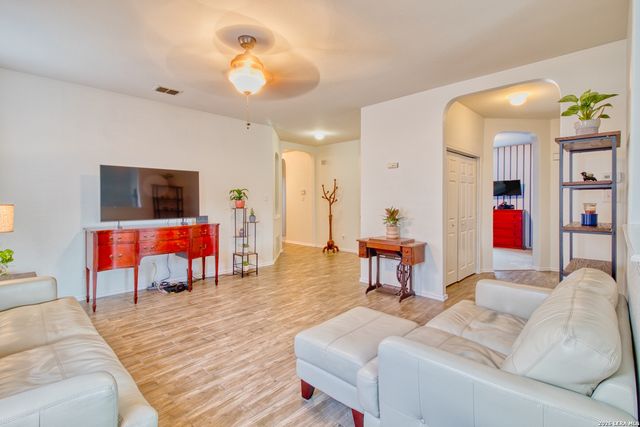 12230 Redbud Leaf, San Antonio, TX 78253