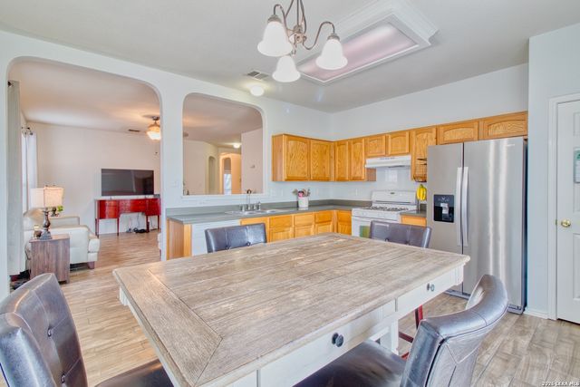 12230 Redbud Leaf, San Antonio, TX 78253