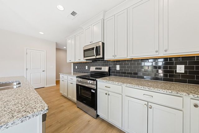 15 Heartland Boulevard, Fort Mitchell, AL 36856