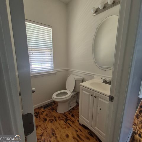 512 Bishop Court, Commerce, GA 30529