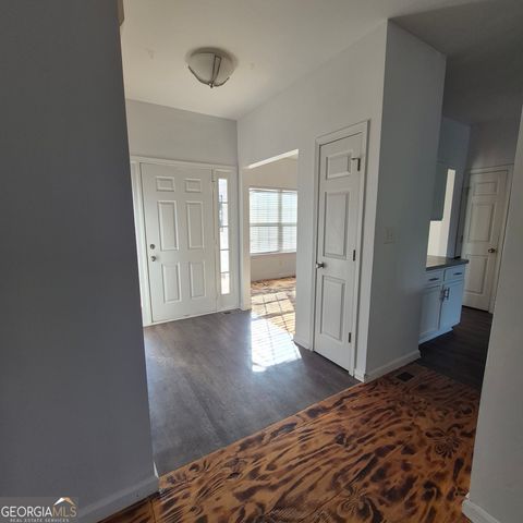 512 Bishop Court, Commerce, GA 30529