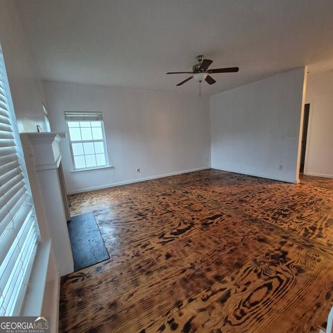 512 Bishop Court, Commerce, GA 30529