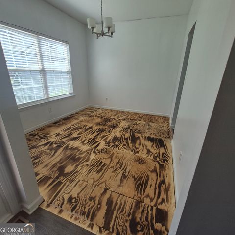 512 Bishop Court, Commerce, GA 30529