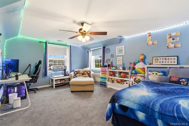 101 Convent Road, Syosset, NY 11791