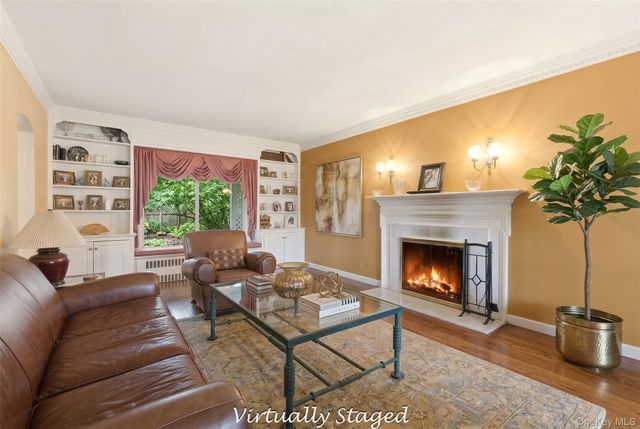 101 Convent Road, Syosset, NY 11791