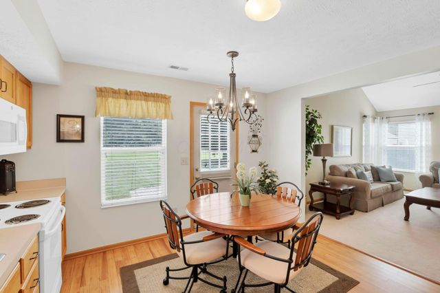 6198 Kensington Glen Drive, Canal Winchester, OH 43110