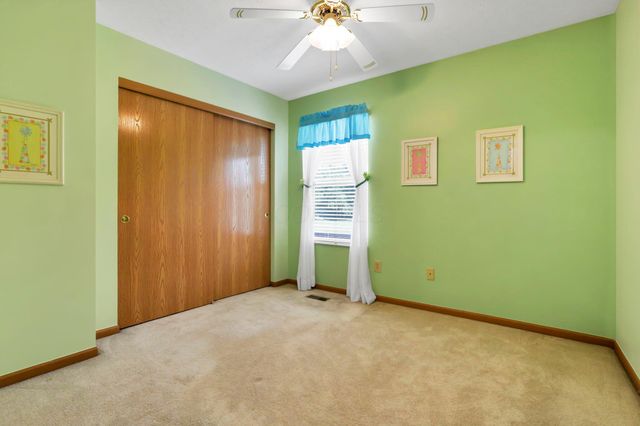6198 Kensington Glen Drive, Canal Winchester, OH 43110
