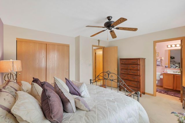 6198 Kensington Glen Drive, Canal Winchester, OH 43110