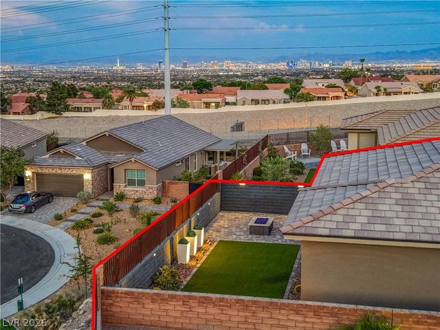 2720 Free Formed Court, Las Vegas, NV 89138