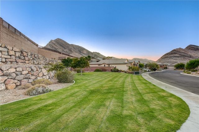 2720 Free Formed Court, Las Vegas, NV 89138