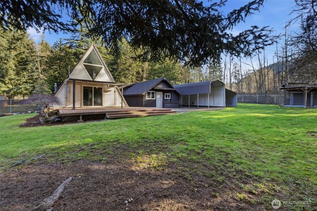 2077 Little Mountain Road, Mount Vernon, WA 98274