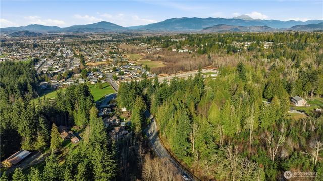2077 Little Mountain Road, Mount Vernon, WA 98274