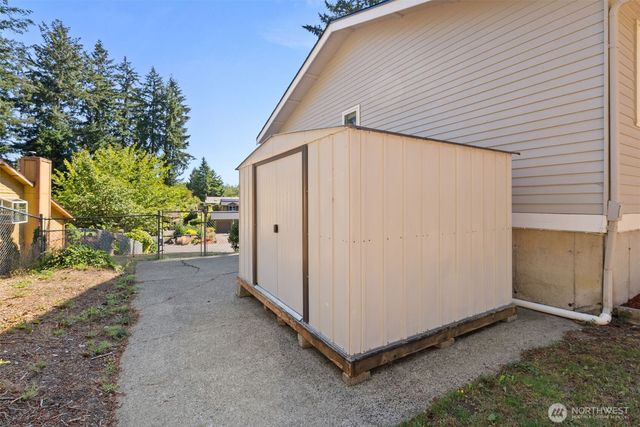 10020 100th Avenue SW, Lakewood, WA 98498