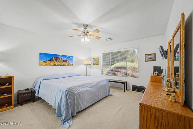 1433 E Cherry Hills Drive, Chandler, AZ 85249