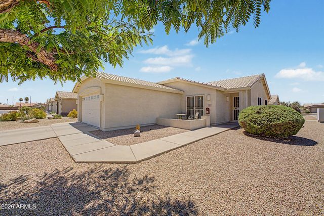 1433 E Cherry Hills Drive, Chandler, AZ 85249