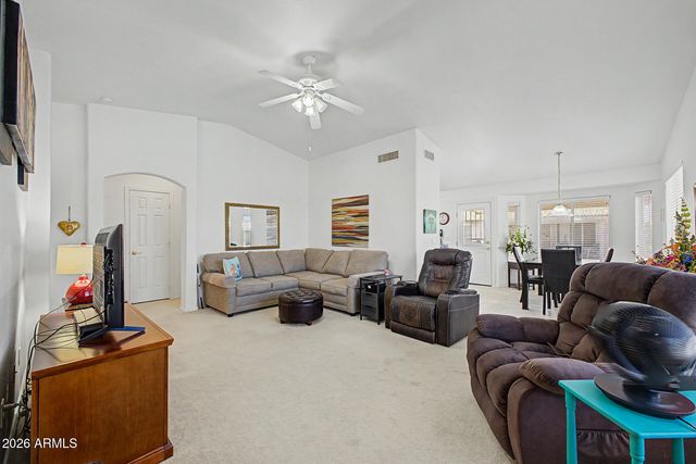 1433 E Cherry Hills Drive, Chandler, AZ 85249