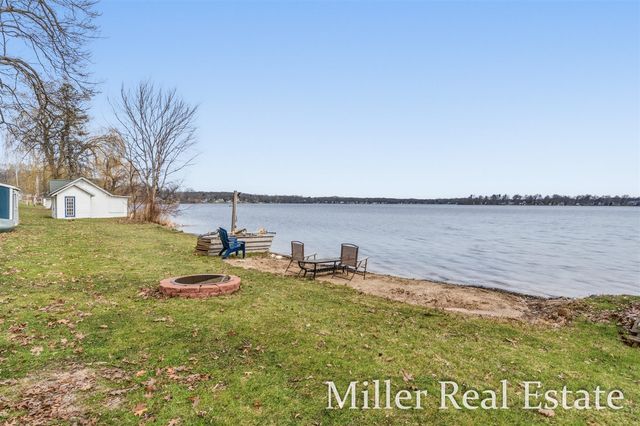 9374 S M-43 Highway, Delton, MI 49046