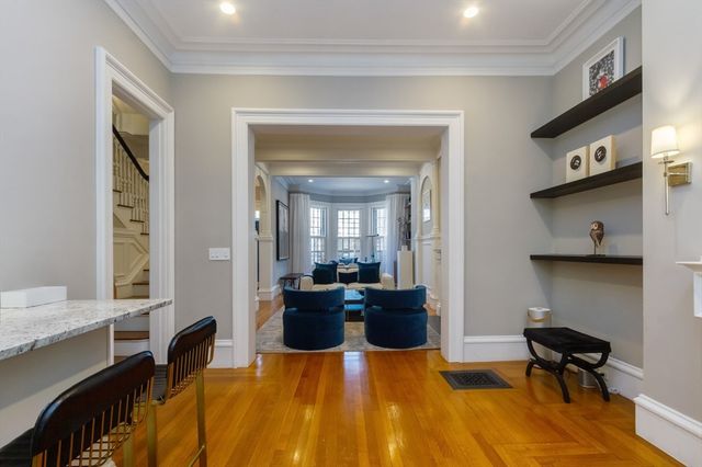 27 Hereford St, Boston, MA 02115