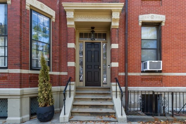 27 Hereford St, Boston, MA 02115