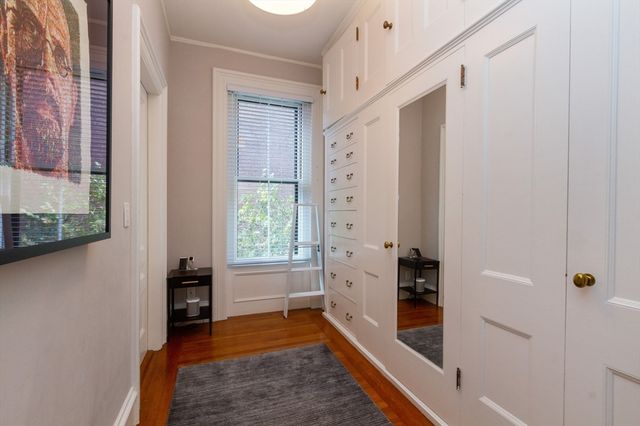 27 Hereford St, Boston, MA 02115