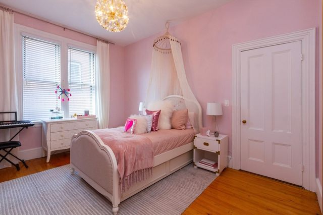 27 Hereford St, Boston, MA 02115