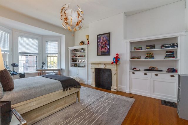 27 Hereford St, Boston, MA 02115