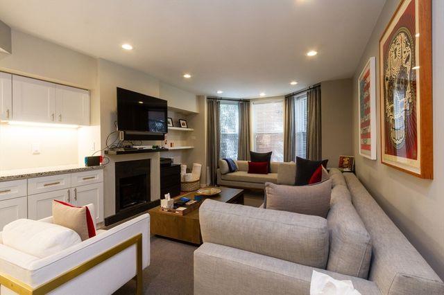27 Hereford St, Boston, MA 02115