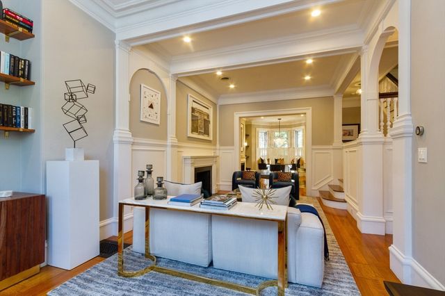 27 Hereford St, Boston, MA 02115