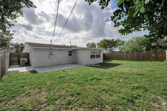 4445 SPRING LAKE COURT, New Port Richey, FL 34652