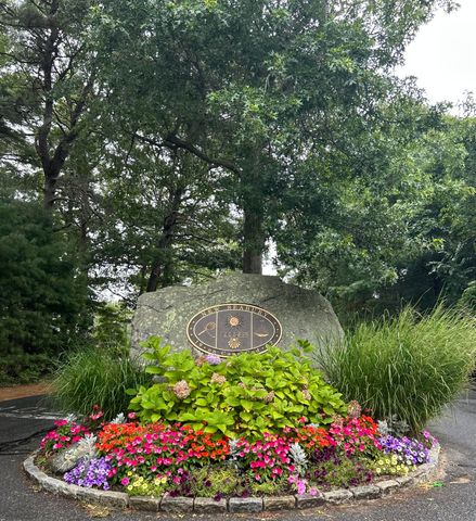 30 Bright Coves Way, Mashpee, MA 02649