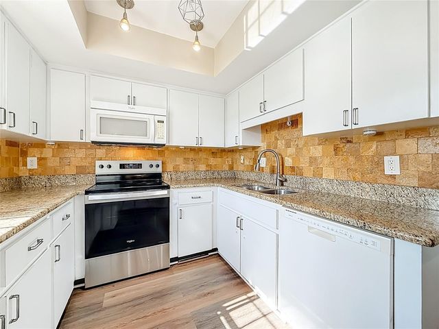 2497 HERON TERRACE 203C, Clearwater, FL 33762