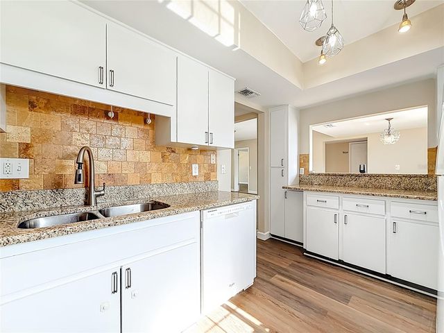 2497 HERON TERRACE 203C, Clearwater, FL 33762