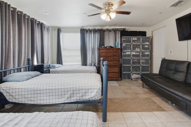 2929 E Lancaster Avenue, Fort Worth, TX 76103