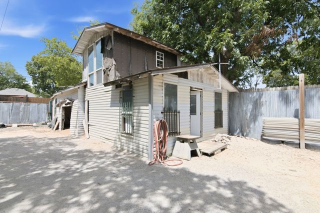 2929 E Lancaster Avenue, Fort Worth, TX 76103