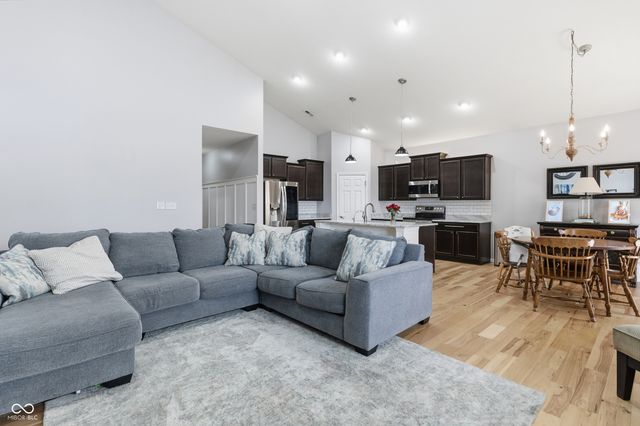 5063 Wildflower Drive, Whitestown, IN 46075