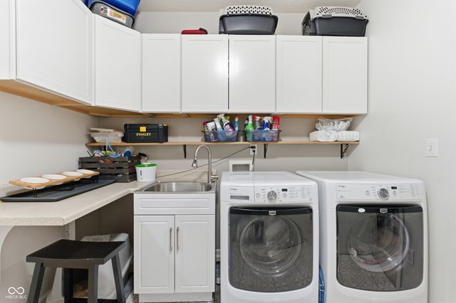 5063 Wildflower Drive, Whitestown, IN 46075