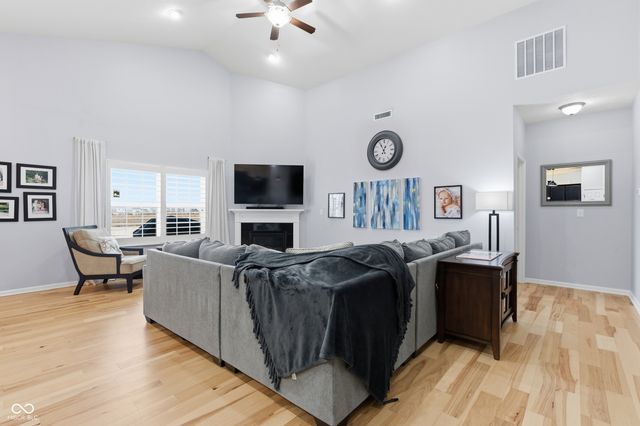 5063 Wildflower Drive, Whitestown, IN 46075