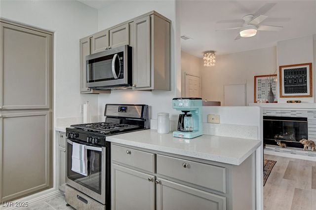 1401 Red Crest Lane 201, Las Vegas, NV 89144